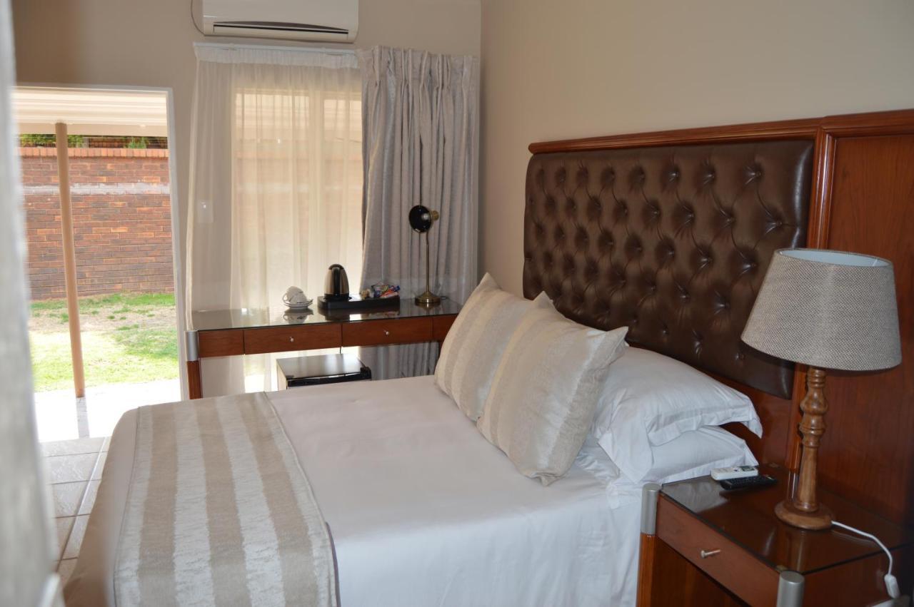 Airport Gardens Boutique Hotel Boksburg Exterior foto